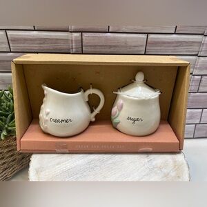 Rae Dunn ❤️Ceramic Sugar & Creamer Set  Heart floral NWT